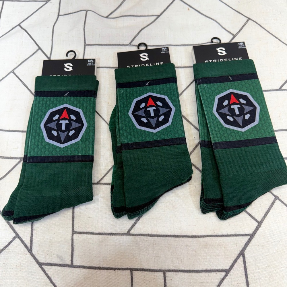 Strideline Socks M/L Green Toyota Tacoma Trailhunter Medallion Crew 3 Pair Pack